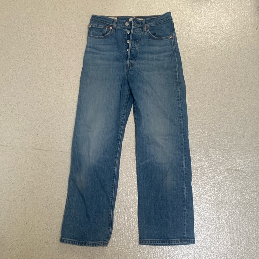 Levi’s ribcage straight